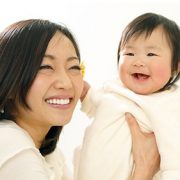 産後ヨガ(ママとベビーのヨガクラス)